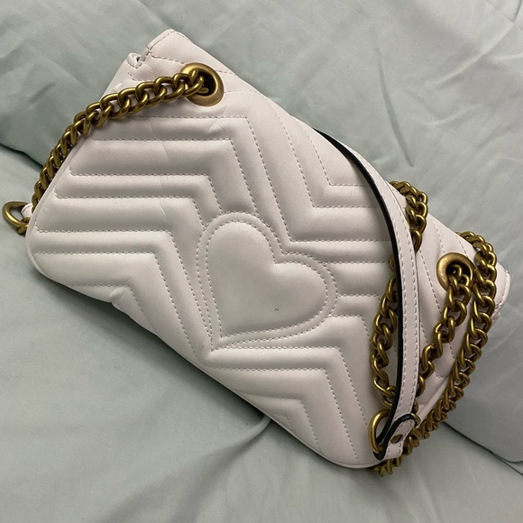 Gucci GG Marmont Matelassé Mini Bag - Picture 2 of 7